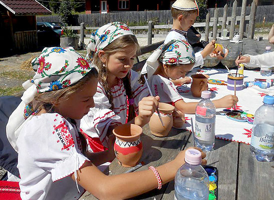 Degetica pictam romaneste